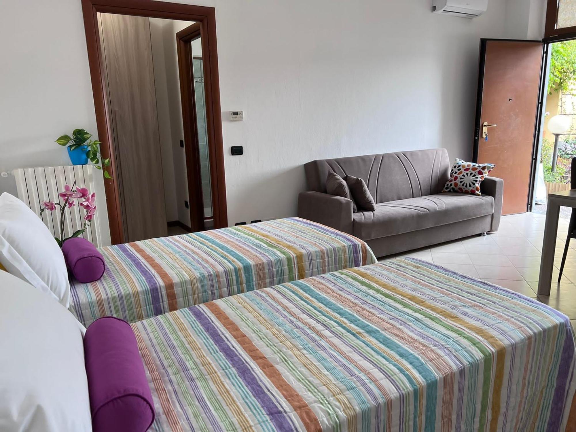 Bnbook-Monolocale Corte Borromeo Rho Zimmer foto